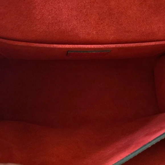 Louis Vuitton Mylockme Chain Bag - Picture 9 of 12